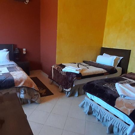 Hotel La Rose Blanche à Zaouia Ben Smine Extérieur photo