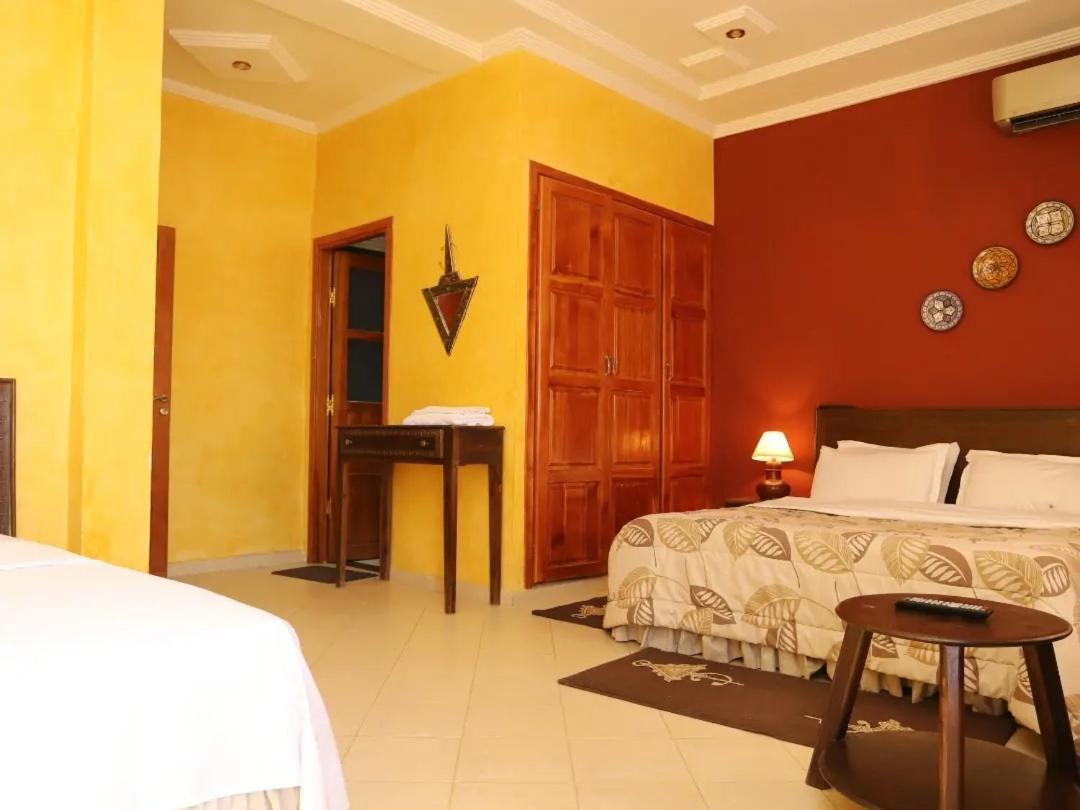 Hotel La Rose Blanche à Zaouia Ben Smine Extérieur photo