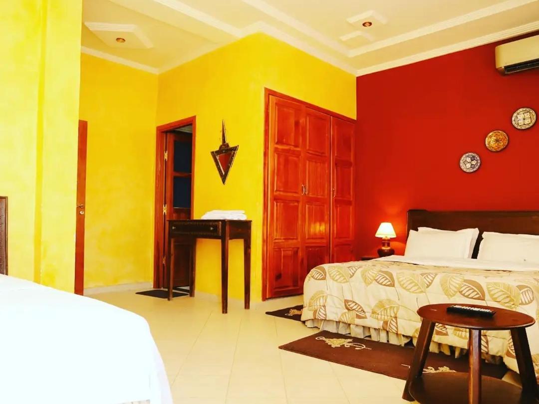 Hotel La Rose Blanche à Zaouia Ben Smine Extérieur photo