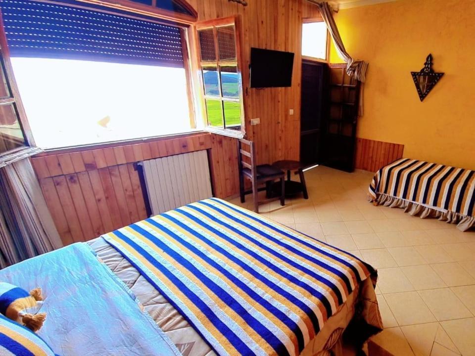 Hotel La Rose Blanche à Zaouia Ben Smine Extérieur photo